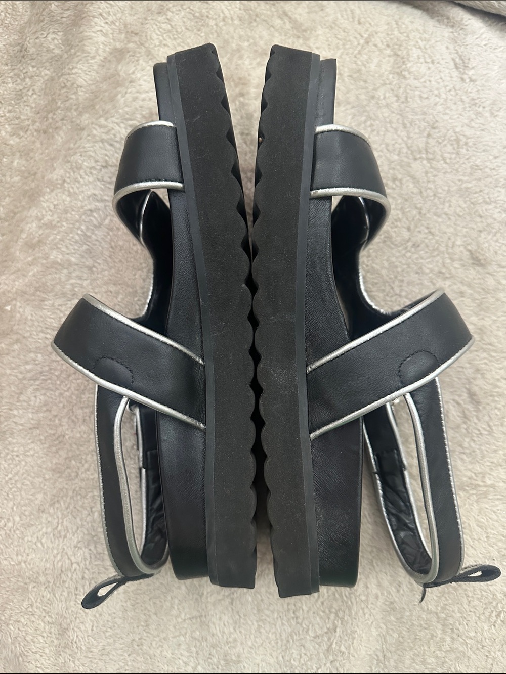 SCHUTZ Black Leather Platform Sport Sandal with Silver Trim Size 8.5 - Picture 4 of 6